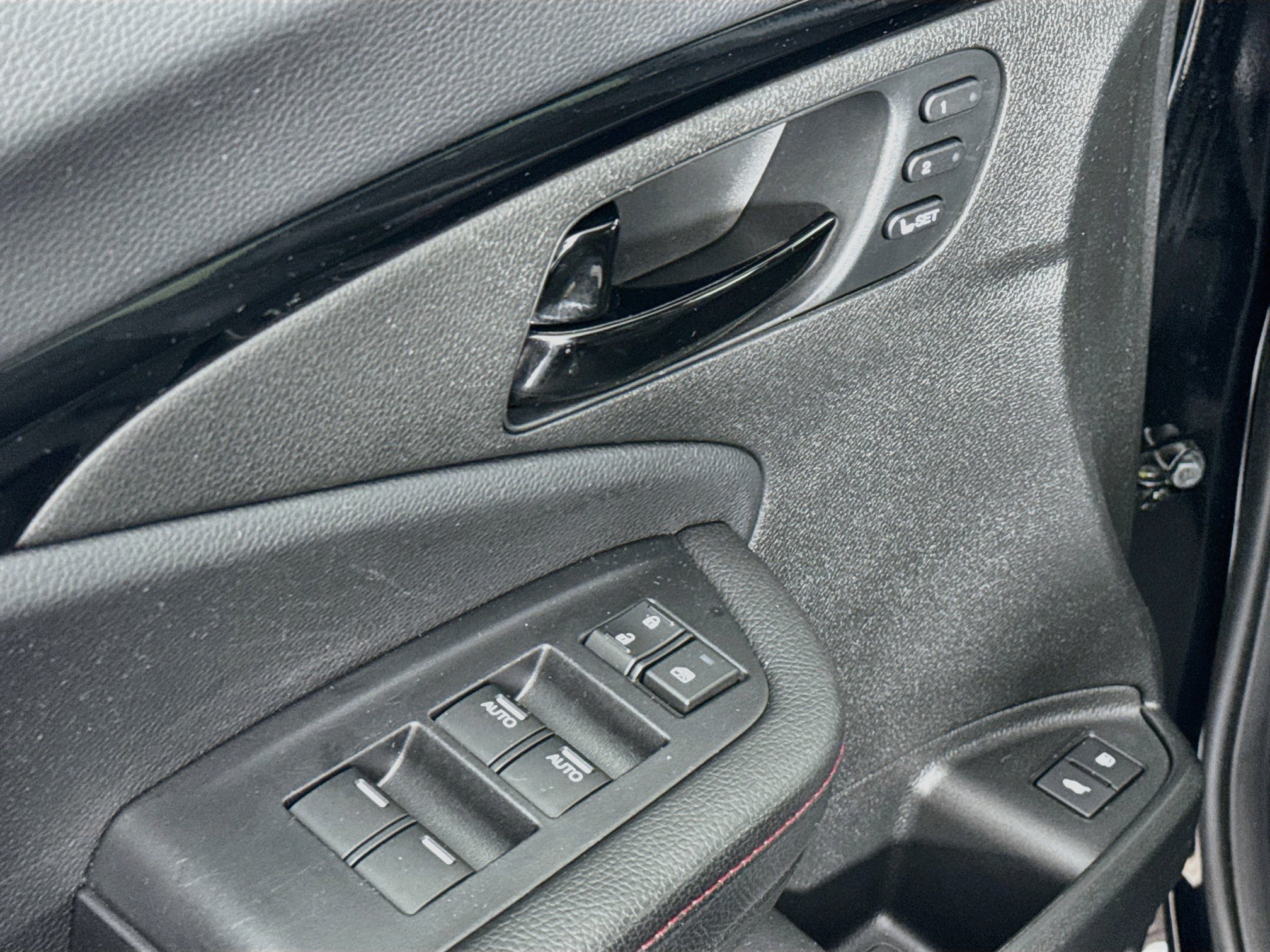Certified 2024 Honda Passport Black Edition image 18