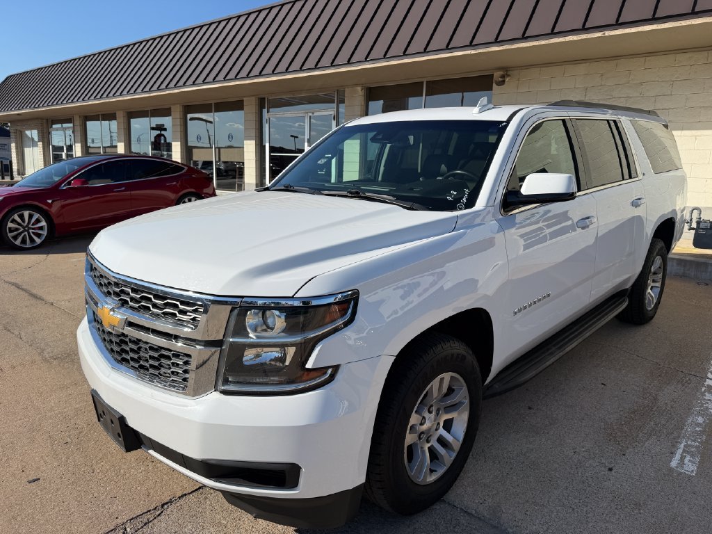 Used 2018 Chevrolet Suburban LT AWD/4WD image 21