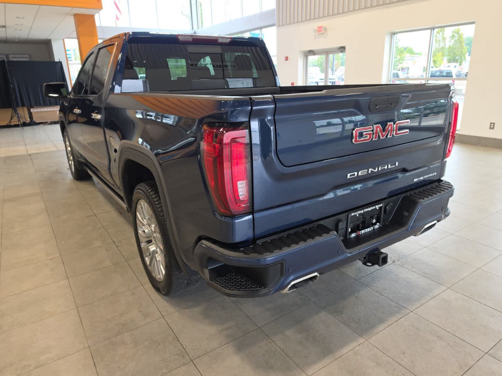 Used 2021 GMC Sierra 1500 Denali w/ Denali Premium Package AWD/4WD image 11