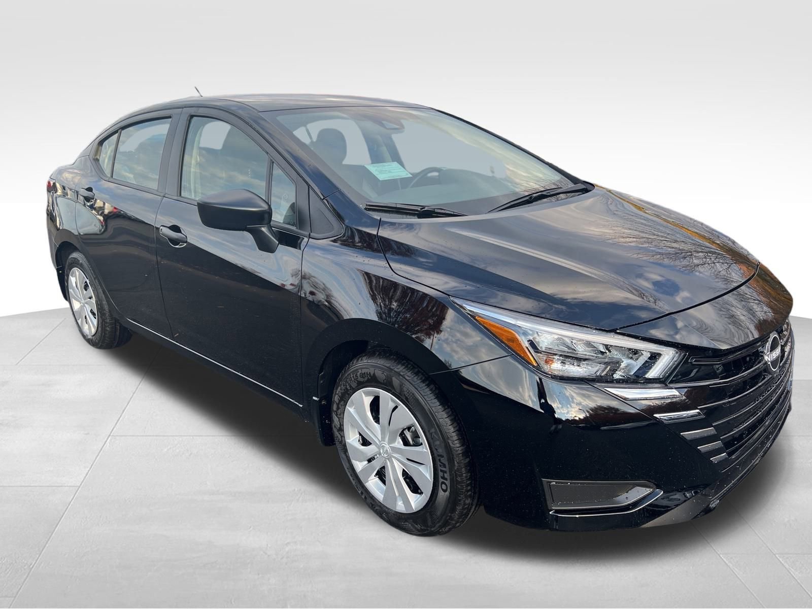 New 2025 Nissan Versa S image 2