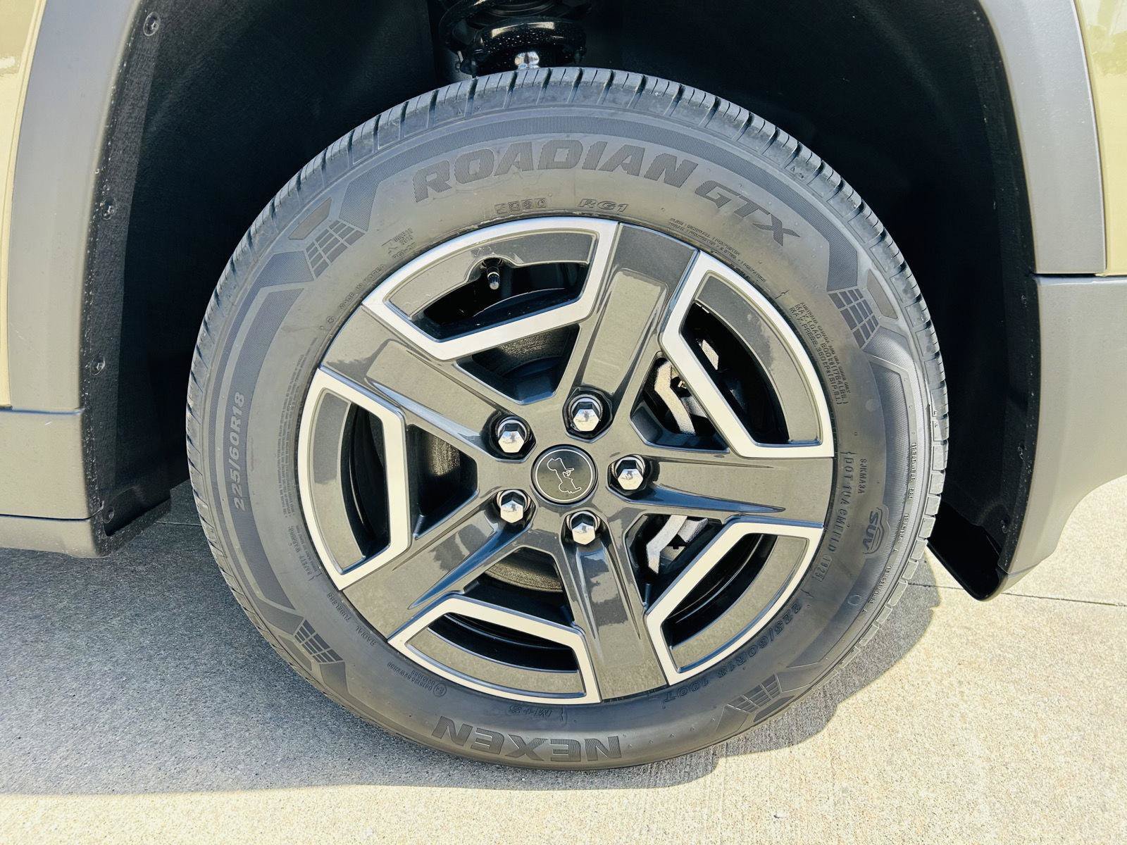 New 2026 Jeep Cherokee Laredo AWD/4WD image 38