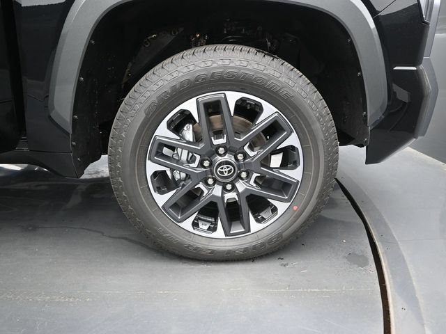 New 2026 Toyota Tundra Limited AWD/4WD image 17