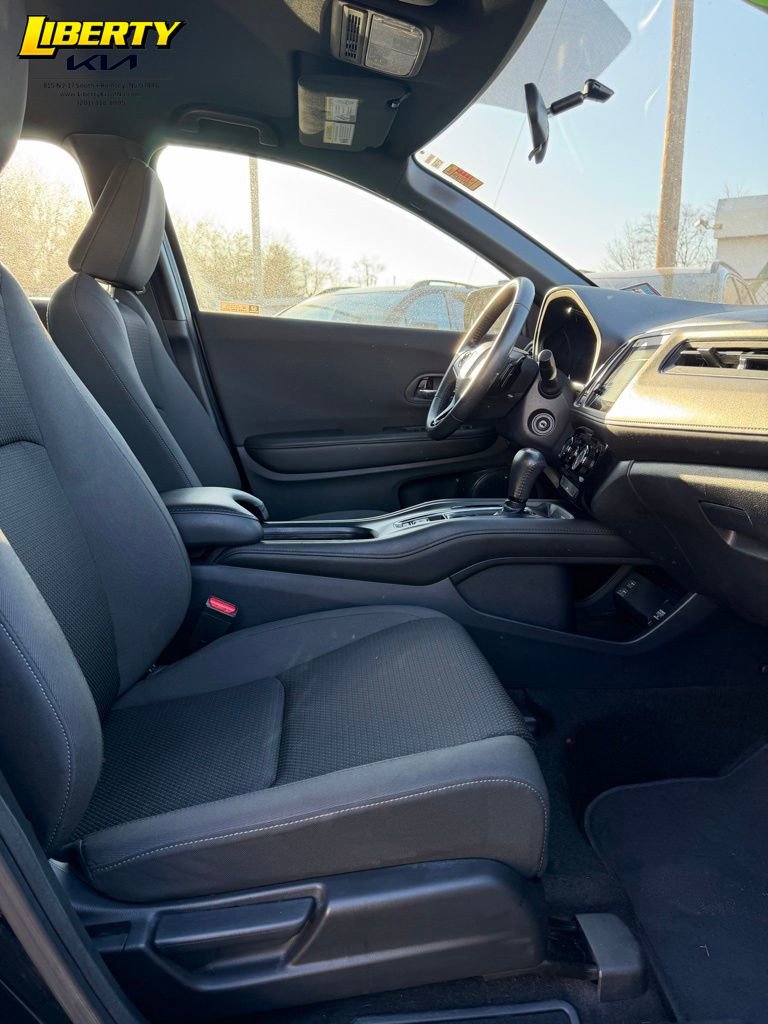 Used 2020 Honda HR-V Sport image 11