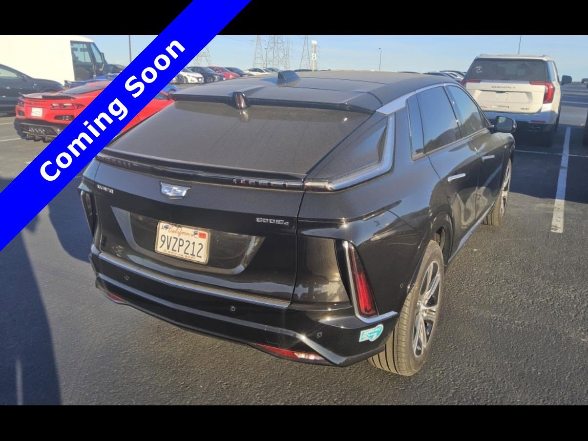 Used 2025 Cadillac Lyriq Luxury image 15
