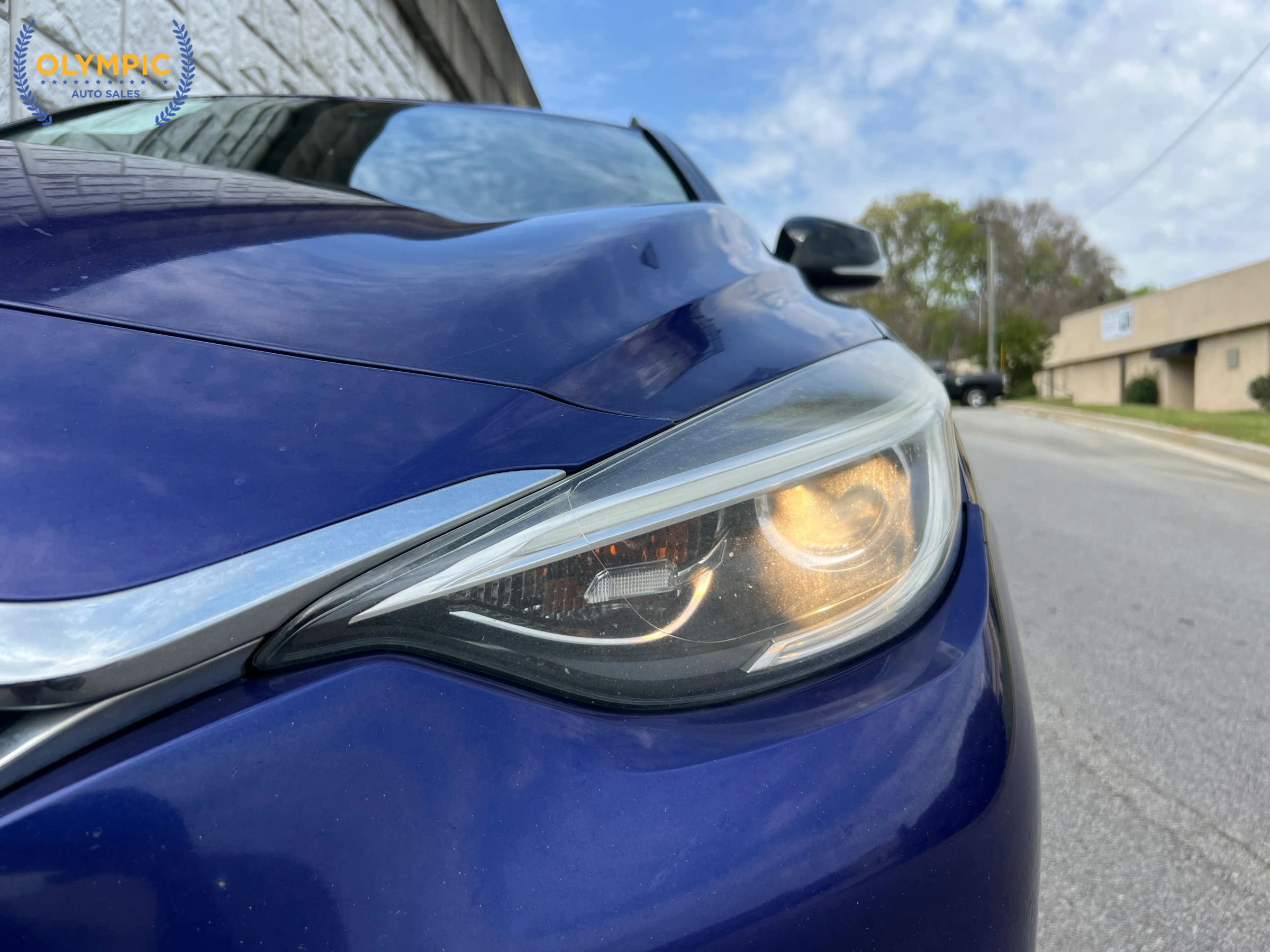 Used 2018 INFINITI QX30 Premium w/ Cargo Package AWD/4WD image 14