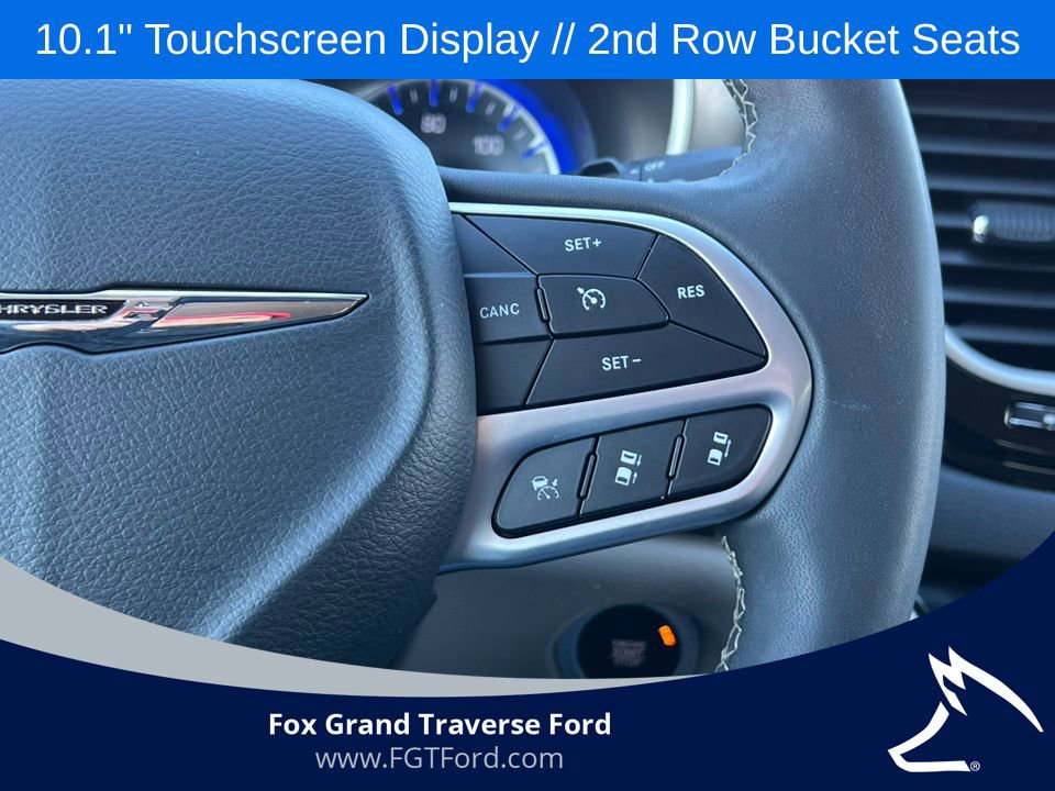 Used 2024 Chrysler Pacifica Touring-L image 20