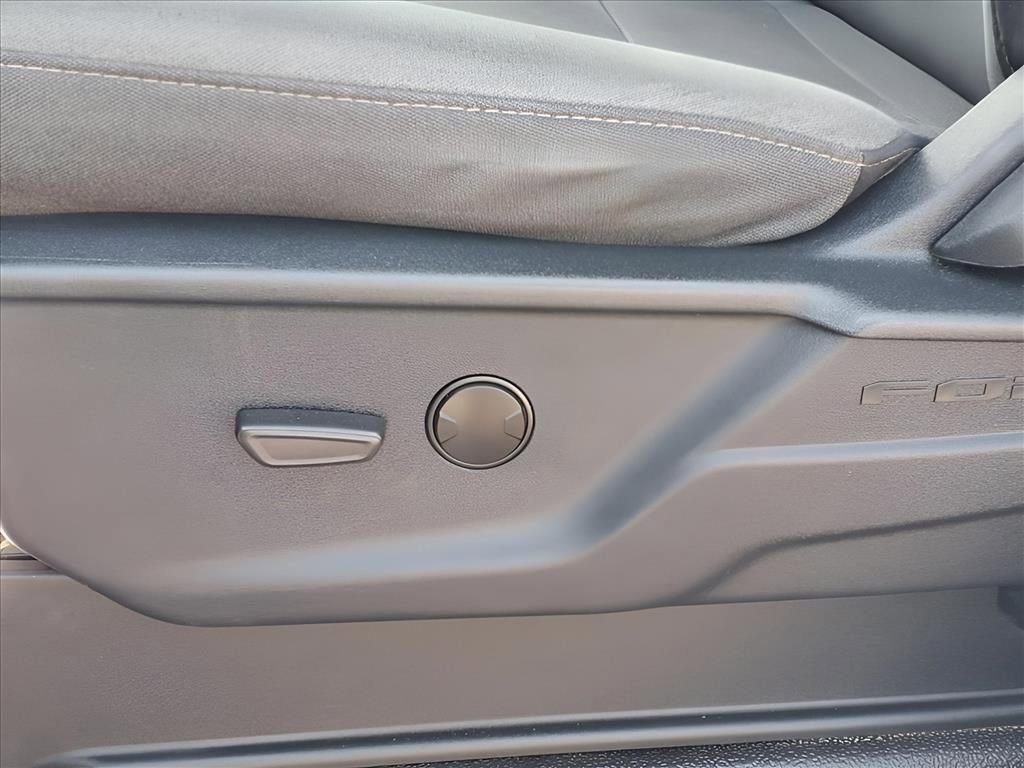 Used 2023 Ford F250 XLT w/ FX4 Off-Road Package image 30