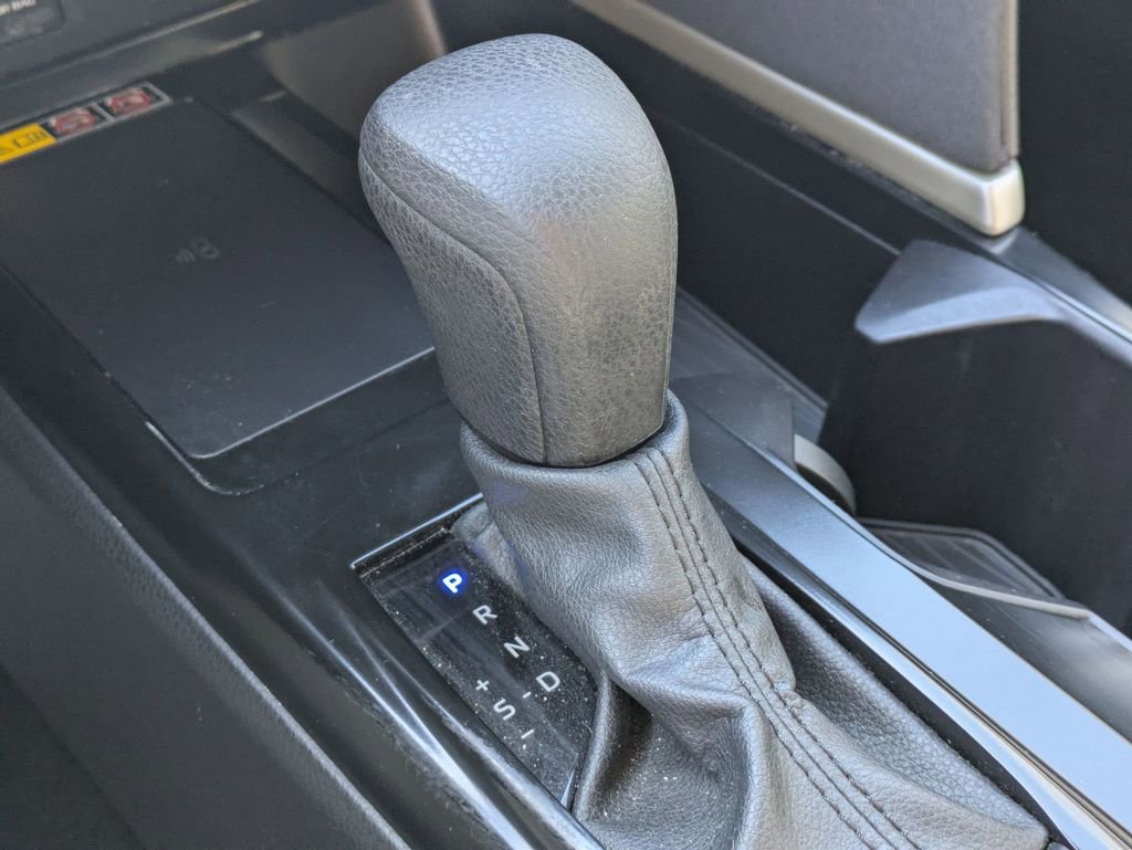 Used 2025 Toyota Camry LE FWD image 18