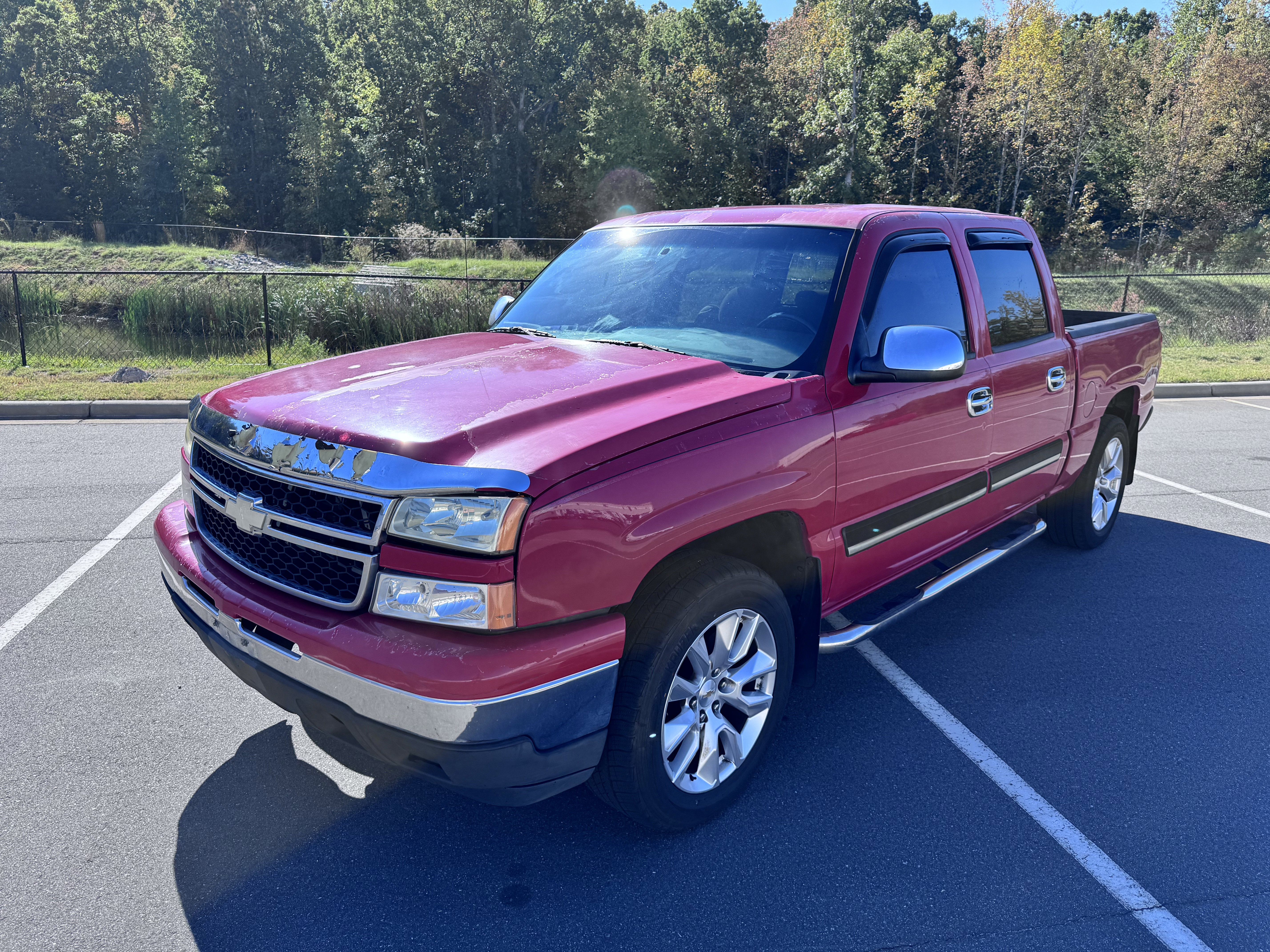 Used 2007 Chevrolet Silverado 1500 LS w/ Chrome Exterior Package AWD/4WD image 6