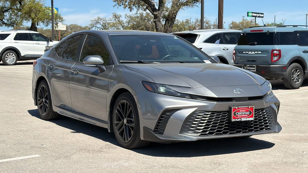 Certified 2025 Toyota Camry SE image 3