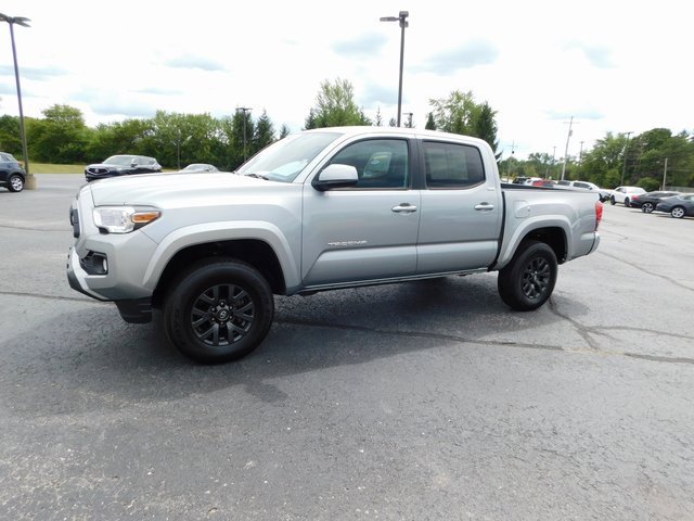 Used 2023 Toyota Tacoma SR5 image 9