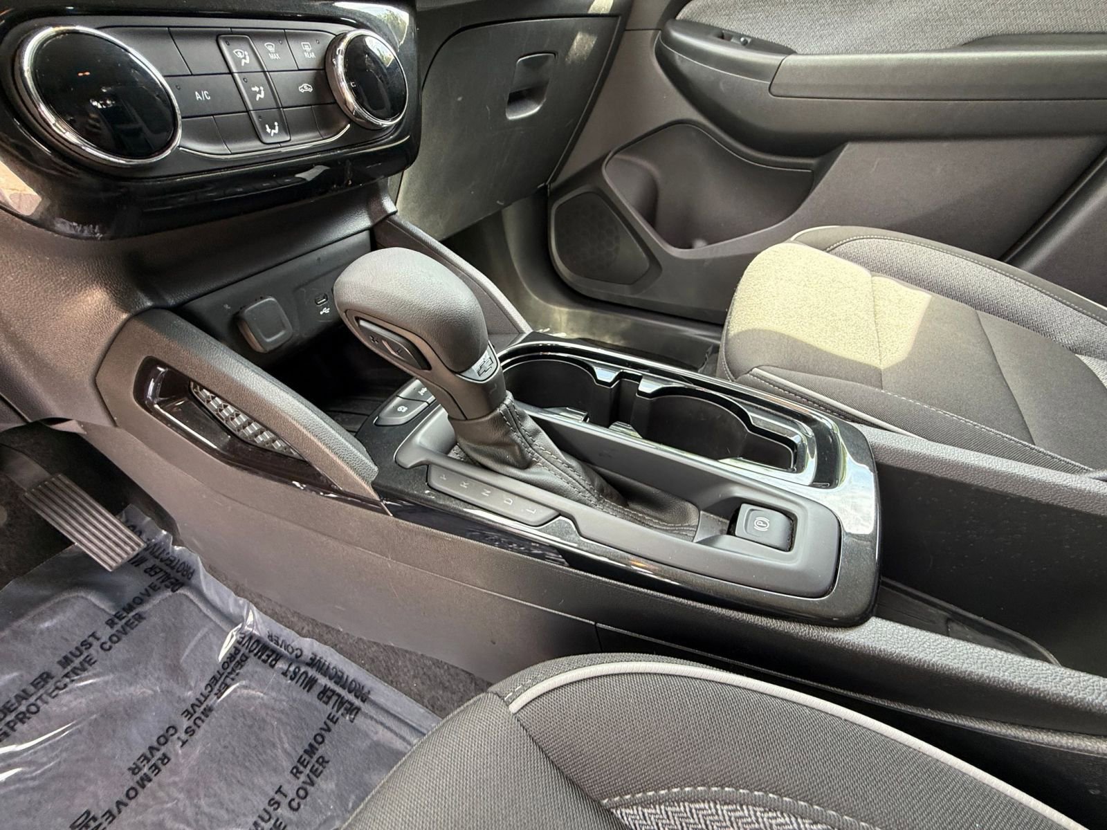 Used 2025 Chevrolet TrailBlazer LT FWD image 38