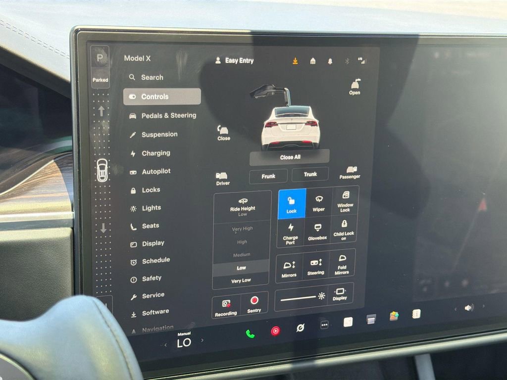 Used 2023 Tesla Model X AWD/4WD image 17