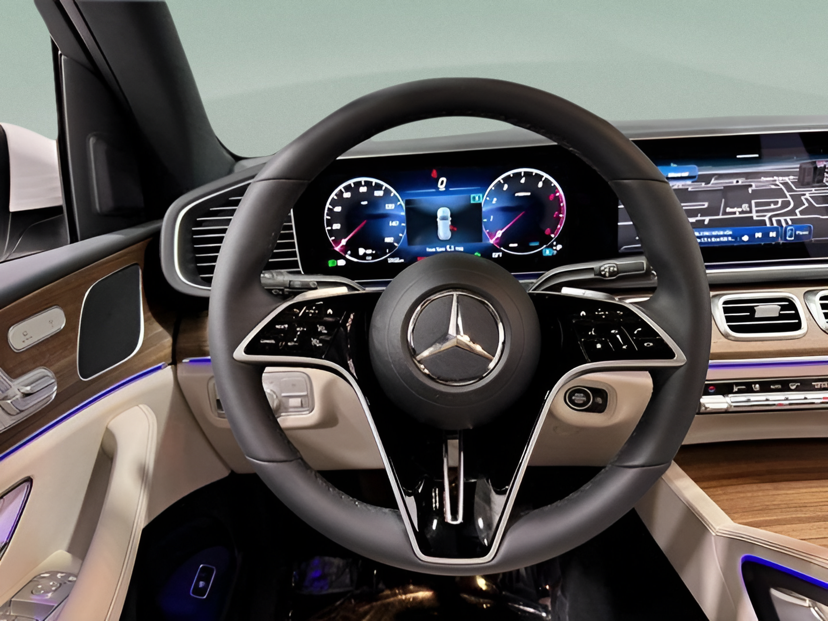 Certified 2025 Mercedes-Benz GLE 450 4MATIC image 14