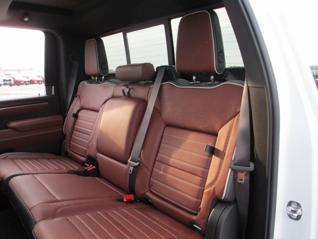 New 2026 GMC Sierra 2500 Denali Ultimate w/ Max Trailering Package image 12