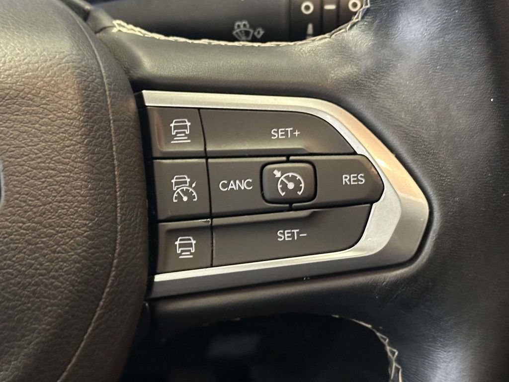 Used 2022 Jeep Compass High Altitude AWD/4WD image 23