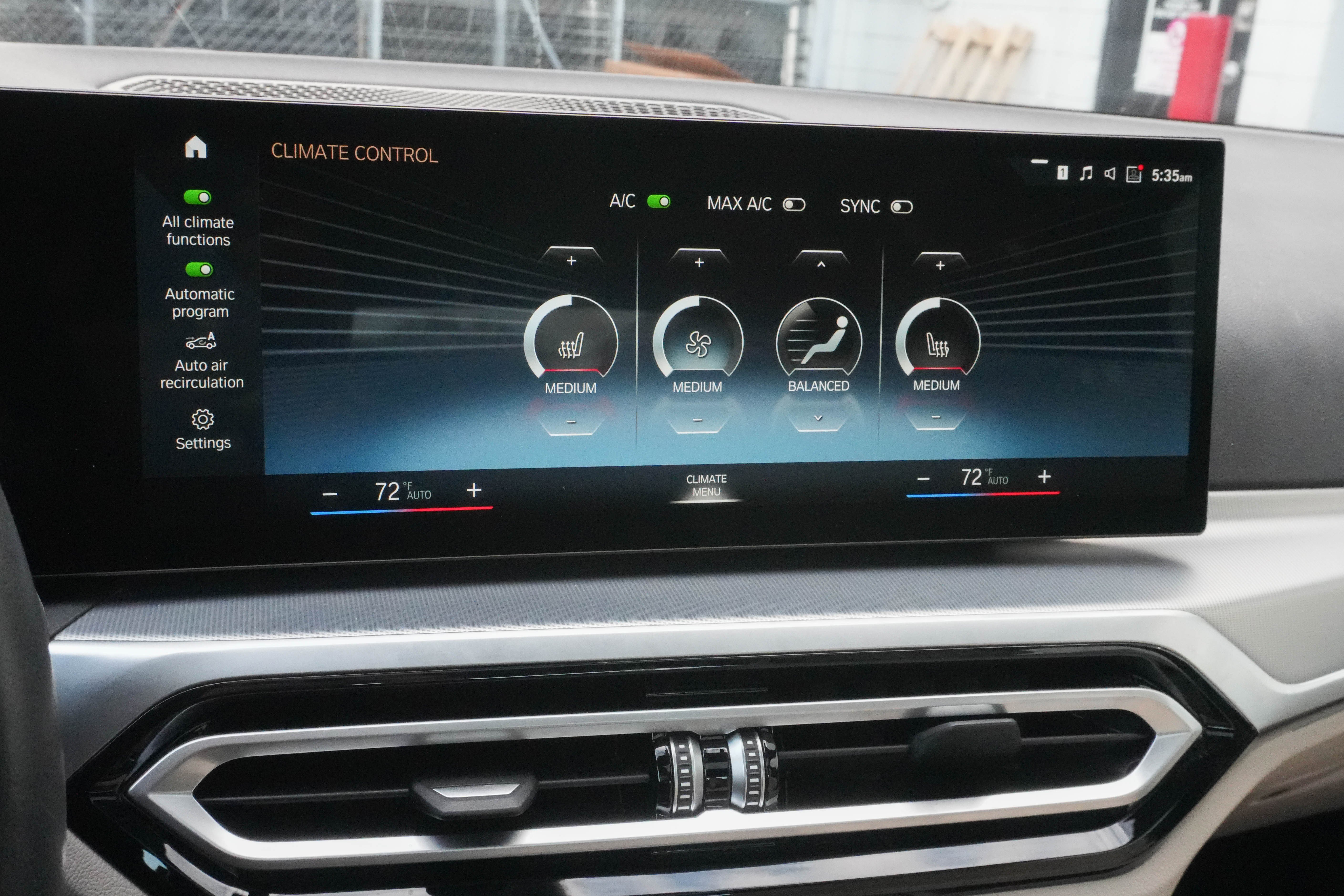 Used 2023 BMW i4 eDrive35 image 25