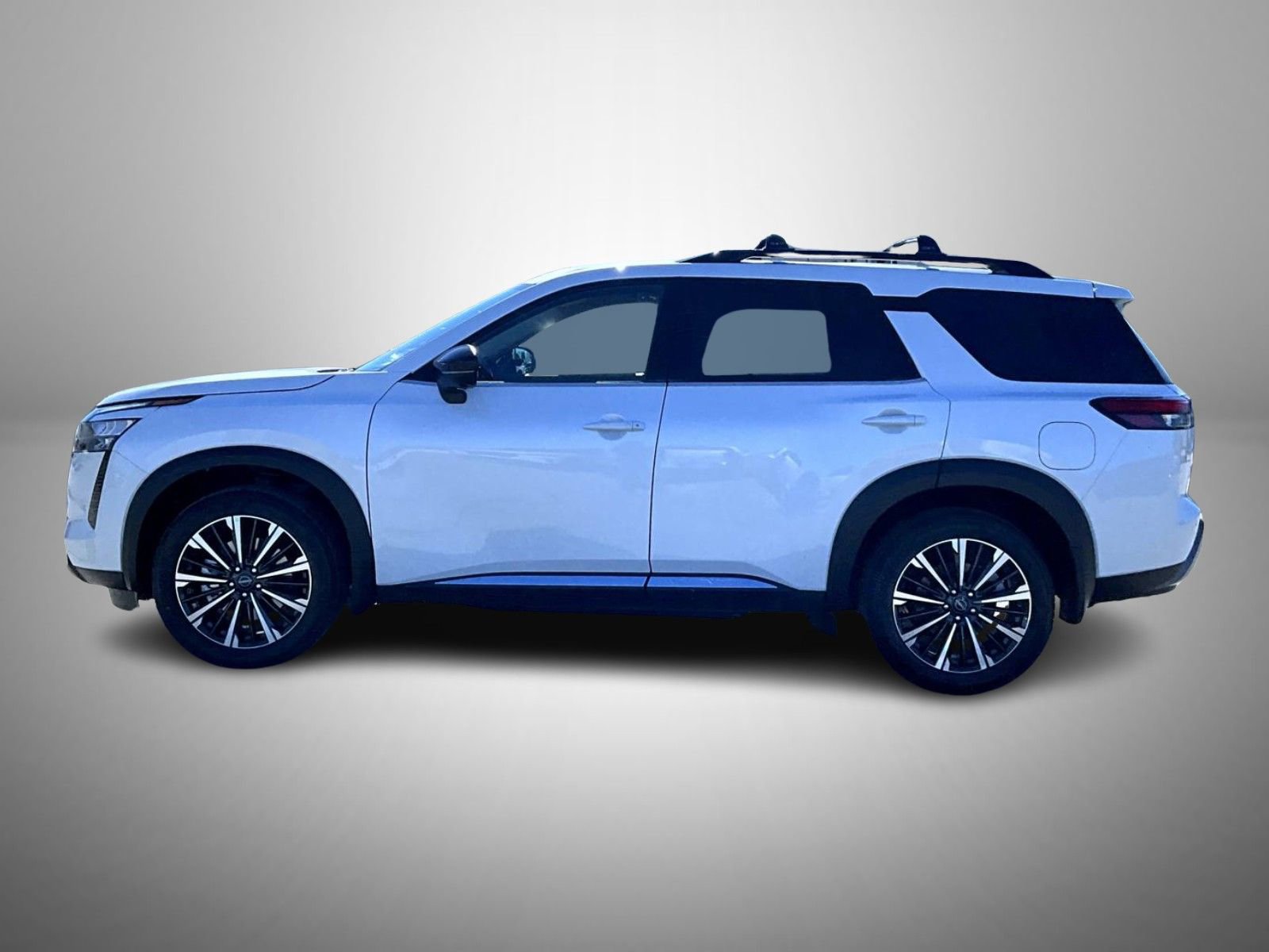 New 2026 Nissan Pathfinder Platinum w/ Cargo Package AWD/4WD image 8
