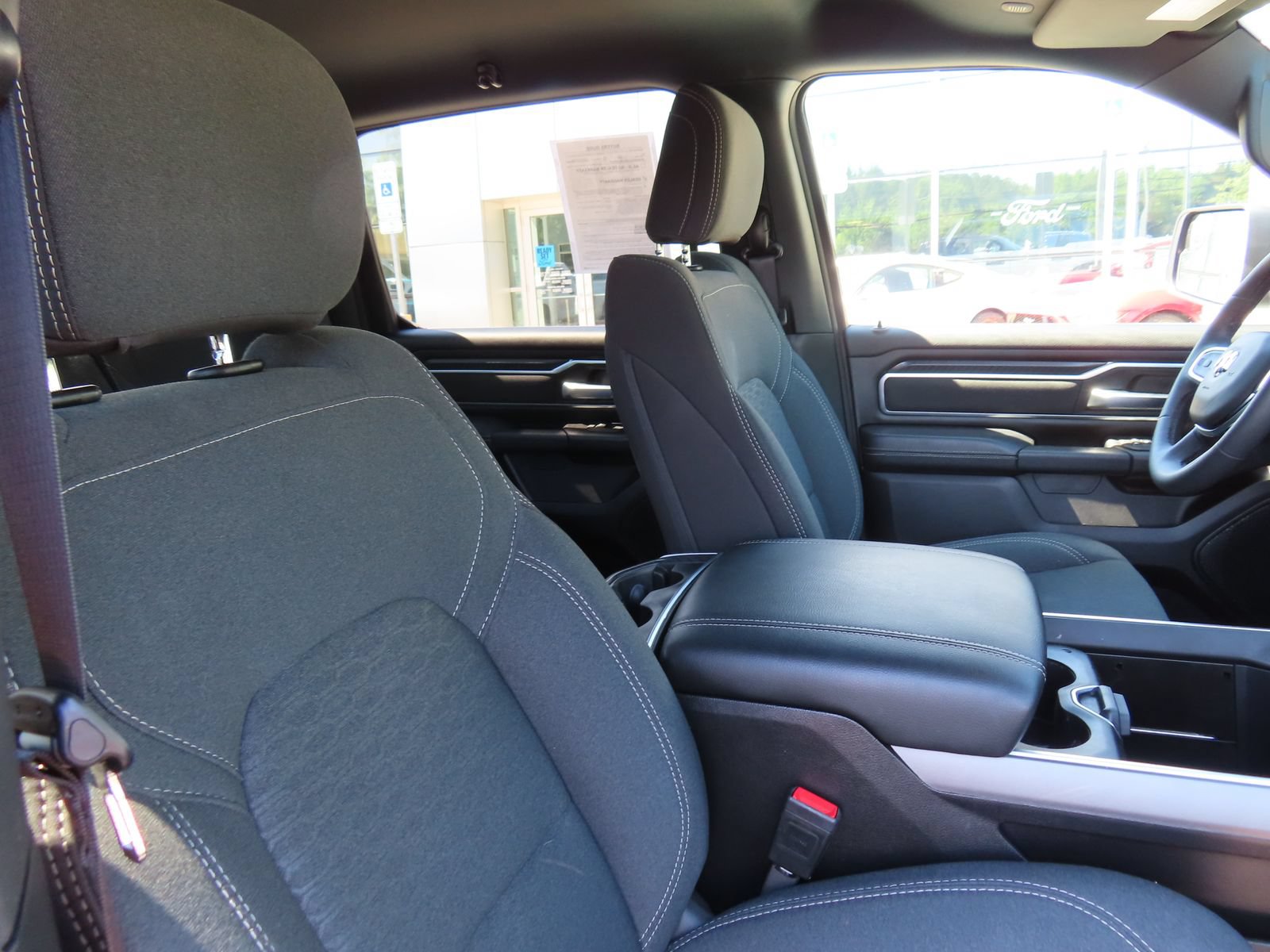 Used 2025 RAM 1500 Big Horn AWD/4WD image 35