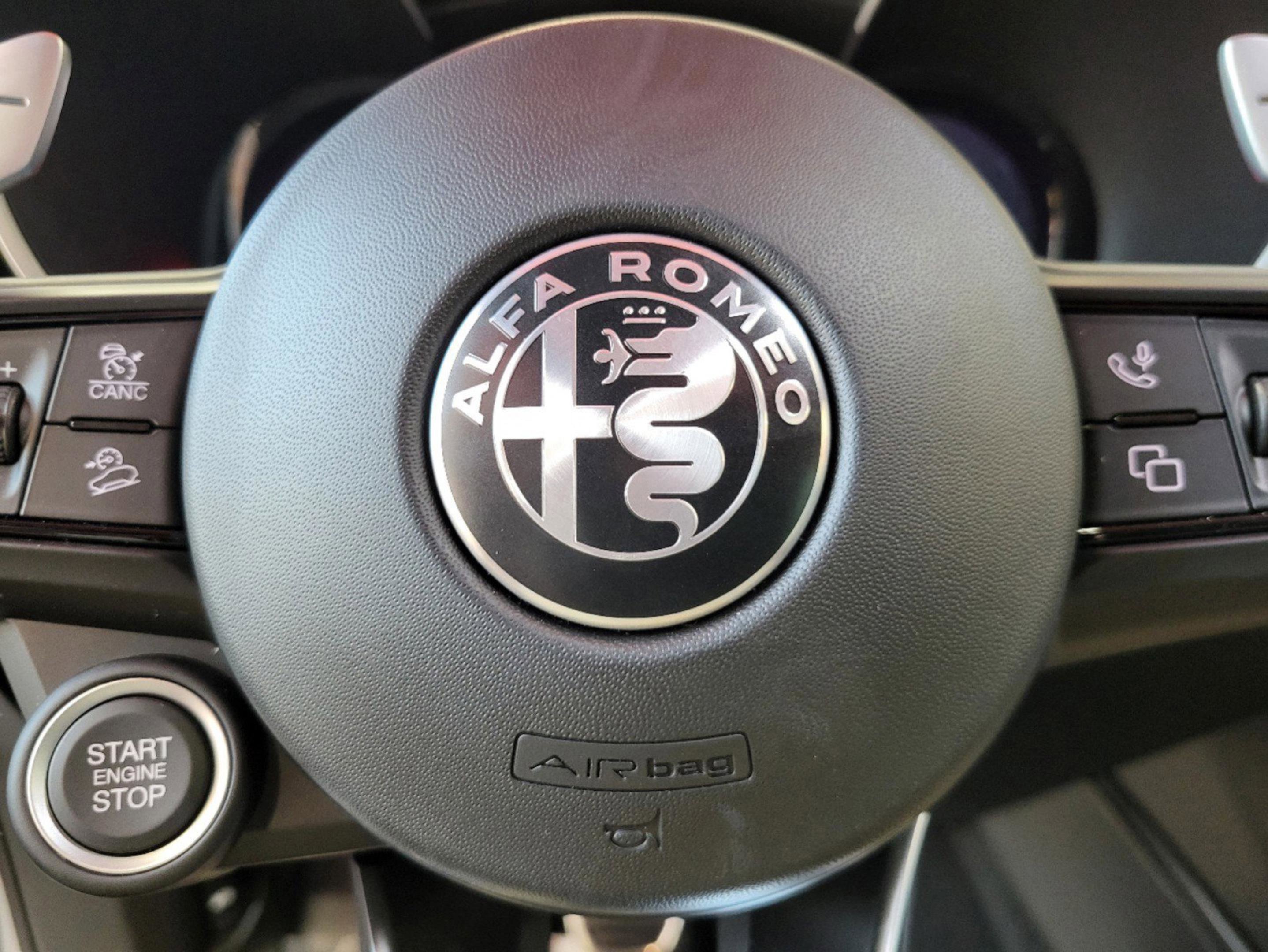 New 2025 Alfa Romeo Stelvio Sprint image 67