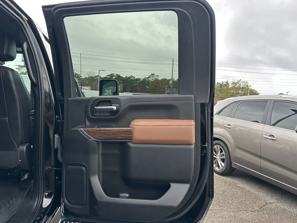 Used 2023 Chevrolet Silverado 2500 High Country w/ Z71 Off-Road Package image 42