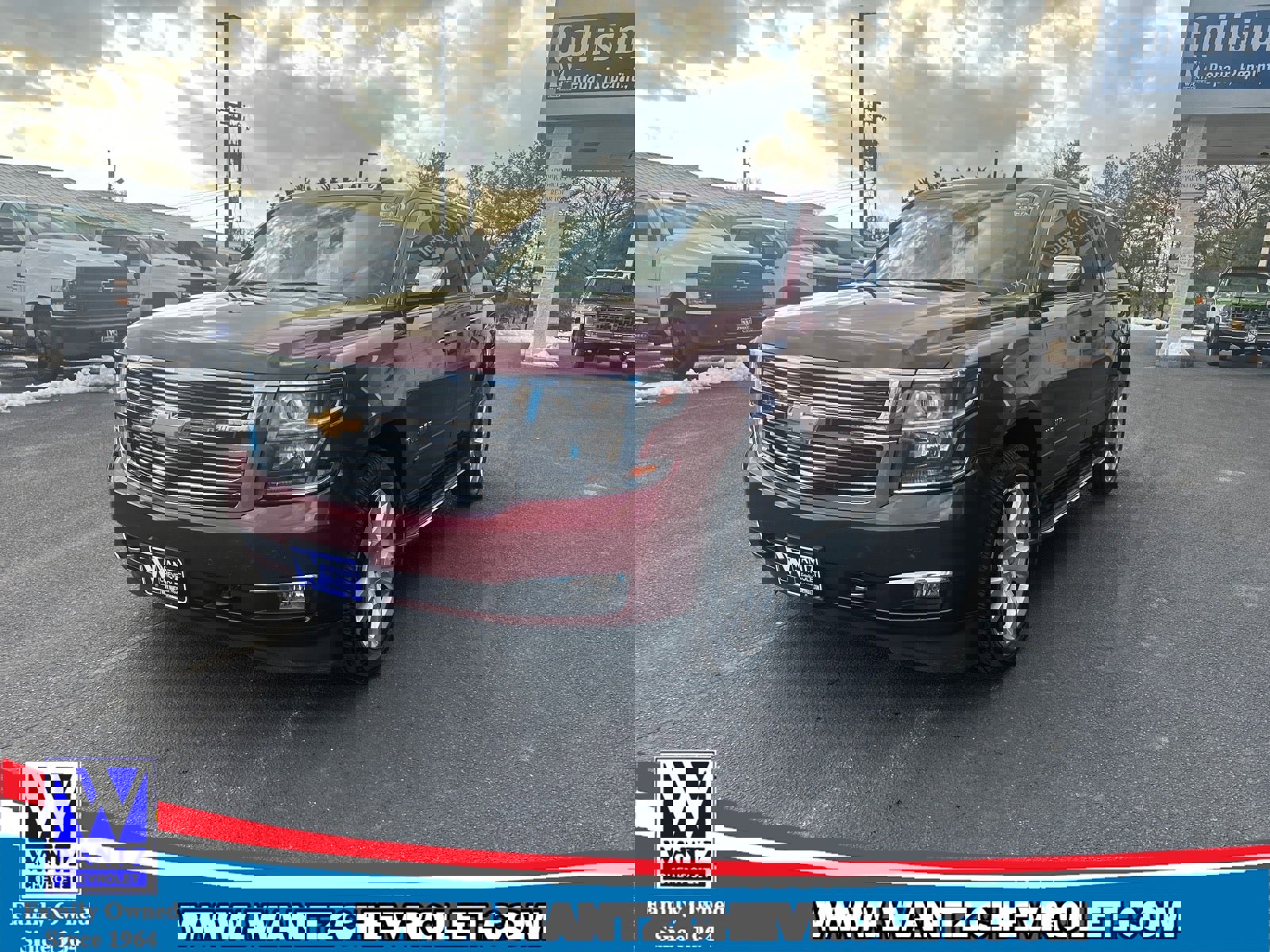 Used 2017 Chevrolet Suburban Premier image 2