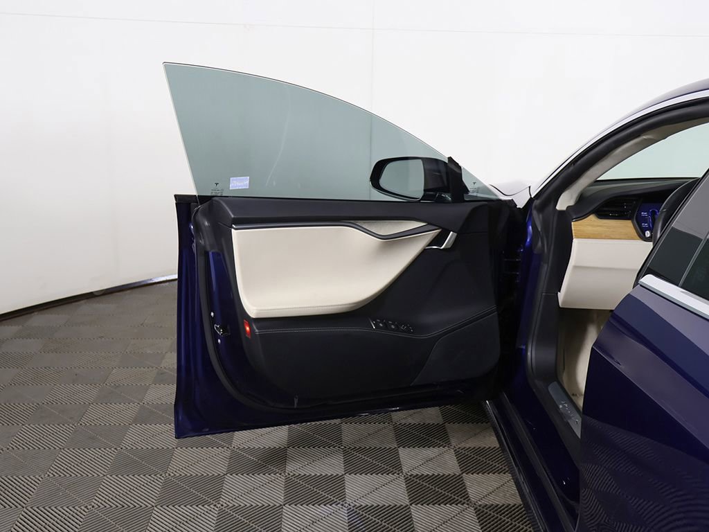 Used 2018 Tesla Model S 75D image 18