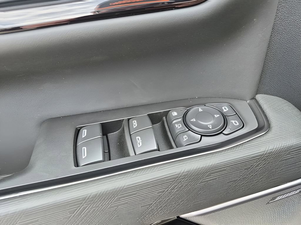 Used 2026 GMC Sierra 2500 AT4X w/ LPO, Black Badging Package image 33