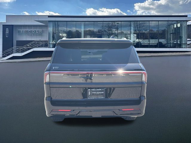 New 2027 Lincoln Navigator L Black Label AWD/4WD image 7