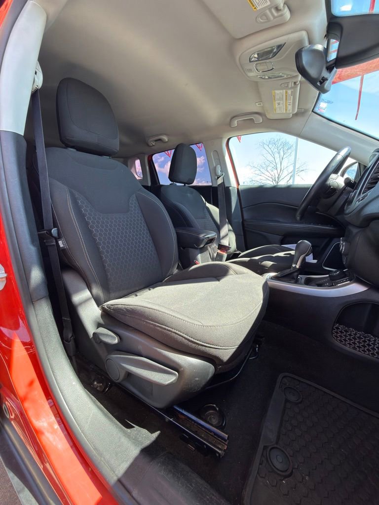 Used 2017 Jeep Compass Sport w/ Cold Weather Group image 29