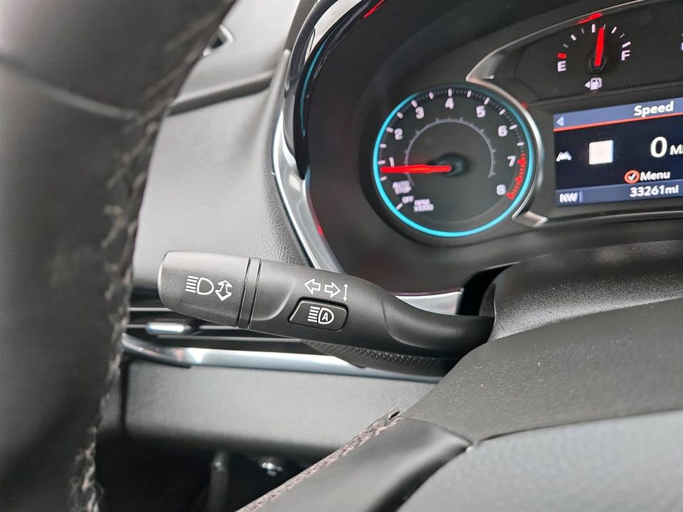 Used 2023 Chevrolet Traverse RS image 20