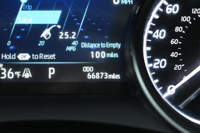 Used 2022 Toyota Camry SE w/ Cold Weather Package image 45