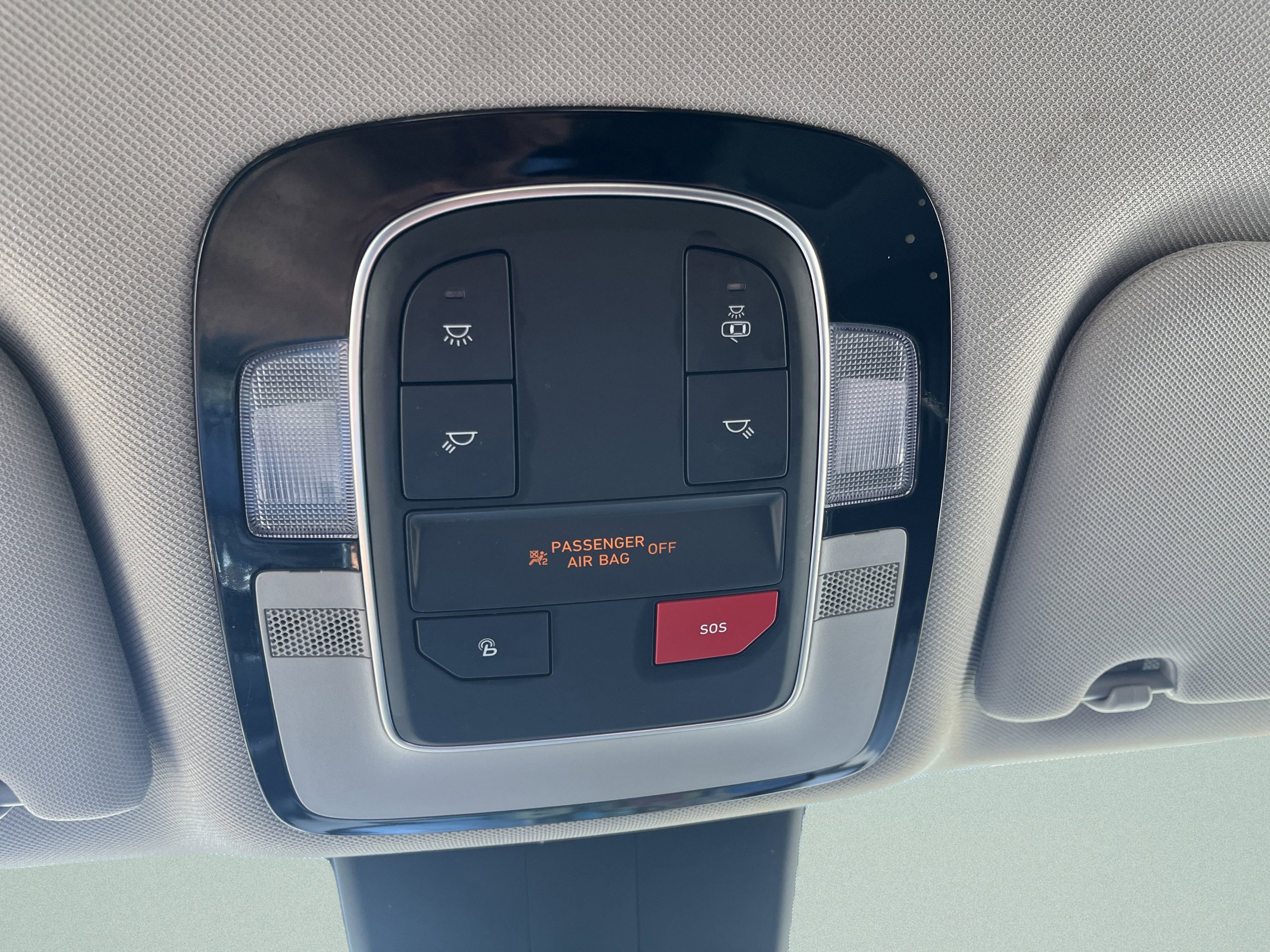Used 2023 Hyundai Santa Fe SEL image 16