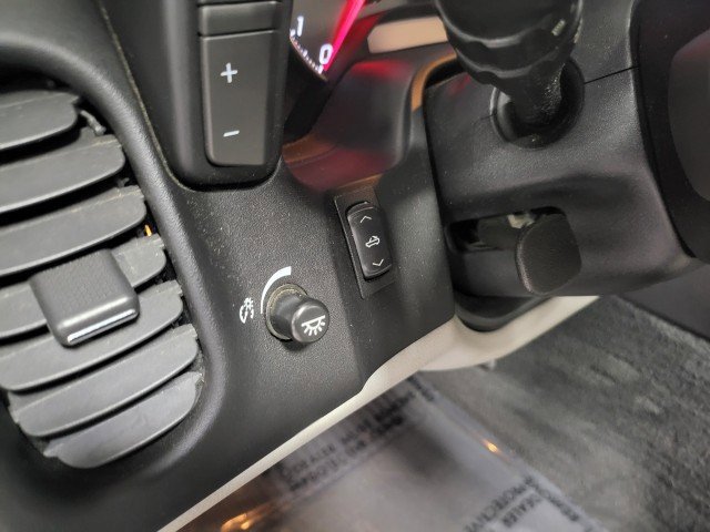 Used 2008 Chevrolet Corvette Convertible w/ Preferred Equipment Group RWD image 17