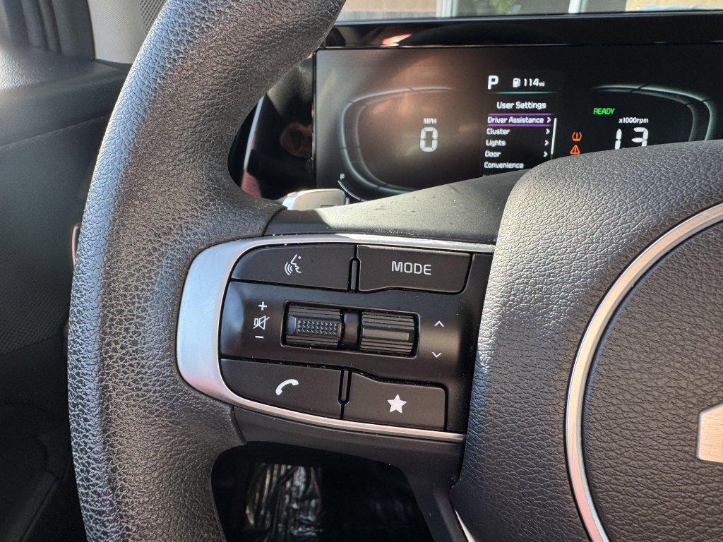 Used 2023 Kia Sportage LX image 30