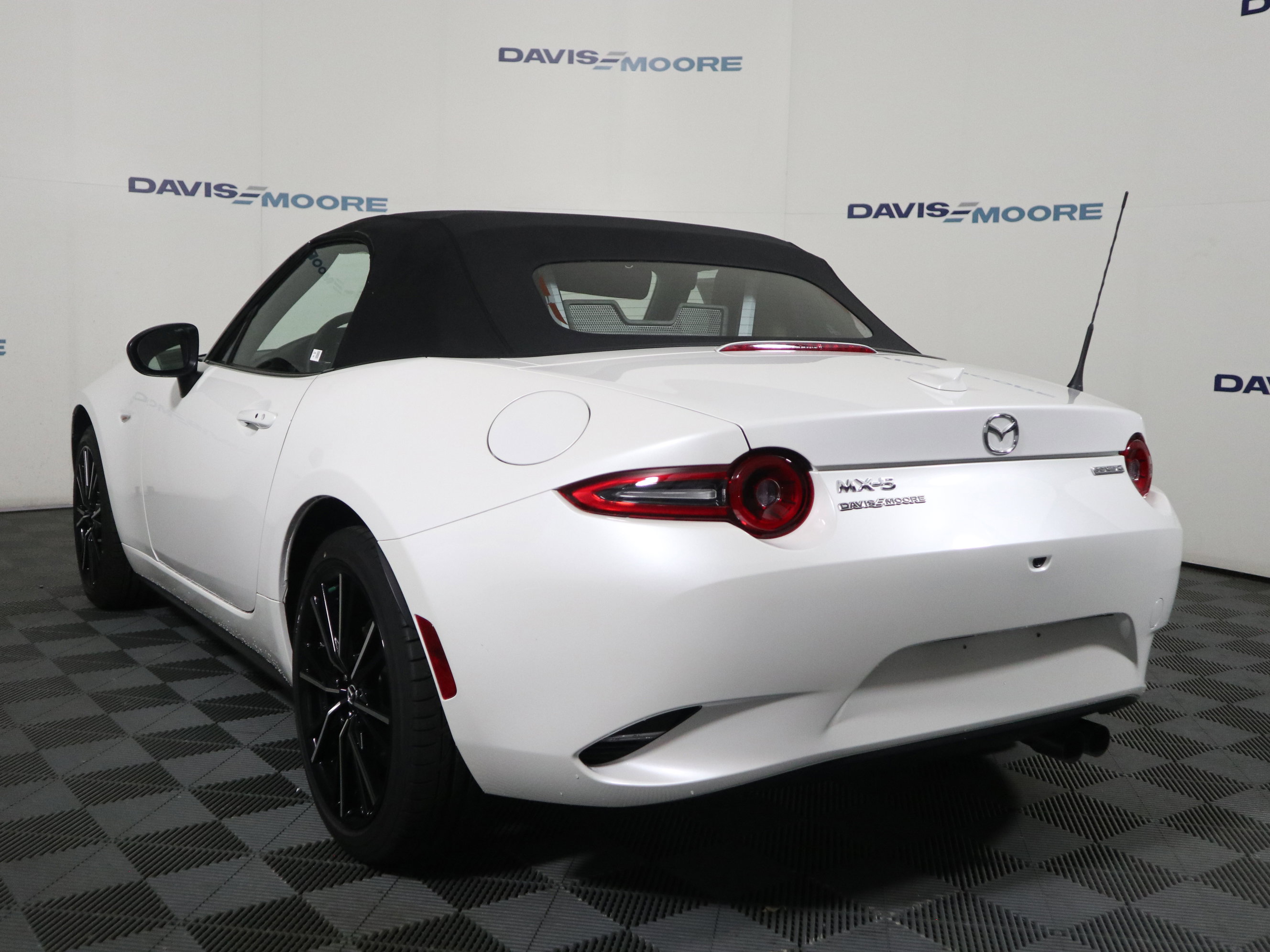 New 2026 MAZDA MX-5 Miata Grand Touring w/ Weather Package RWD image 7