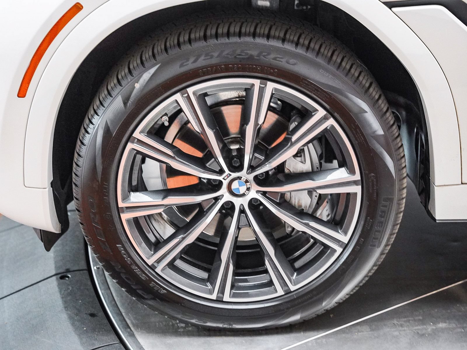 Certified 2024 BMW X6 xDrive40i w/ Premium Package AWD/4WD image 11