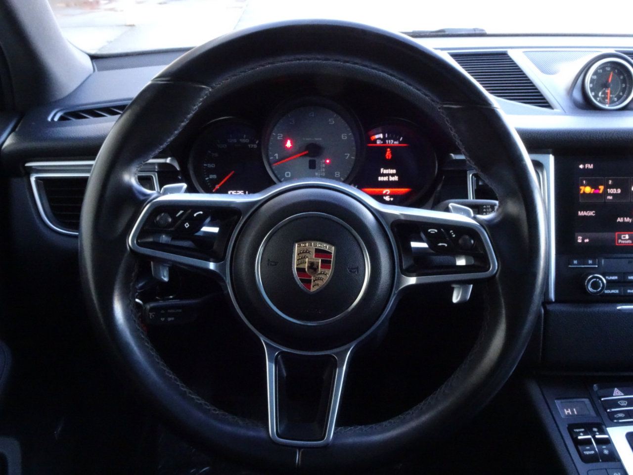 Used 2017 Porsche Macan S image 18