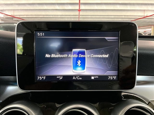 Used 2019 Mercedes-Benz GLC 300 4MATIC image 24