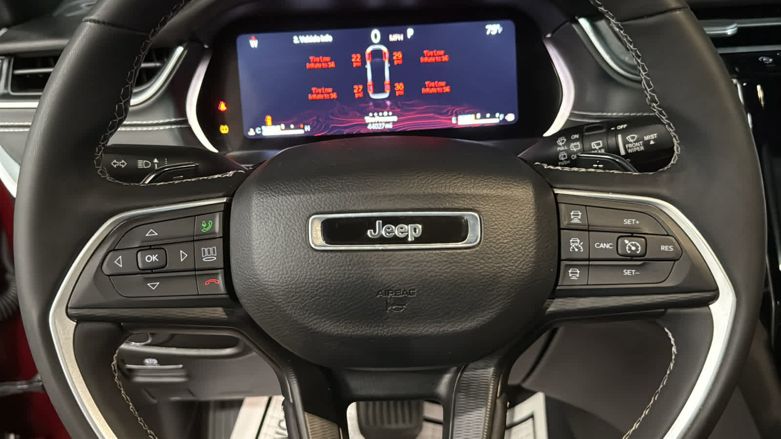 Certified 2023 Jeep Grand Cherokee L Laredo AWD/4WD image 12