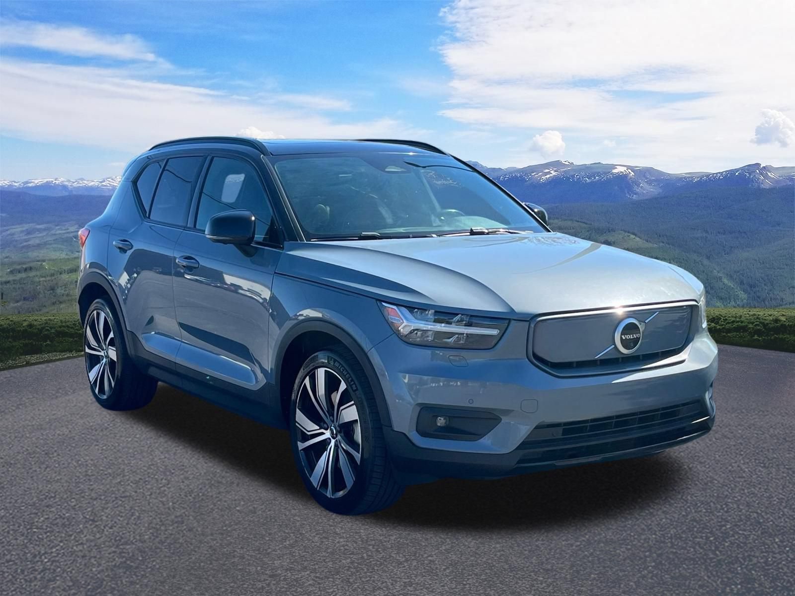Used 2021 Volvo XC40 P8 Recharge w/ Advanced Package AWD/4WD image 8