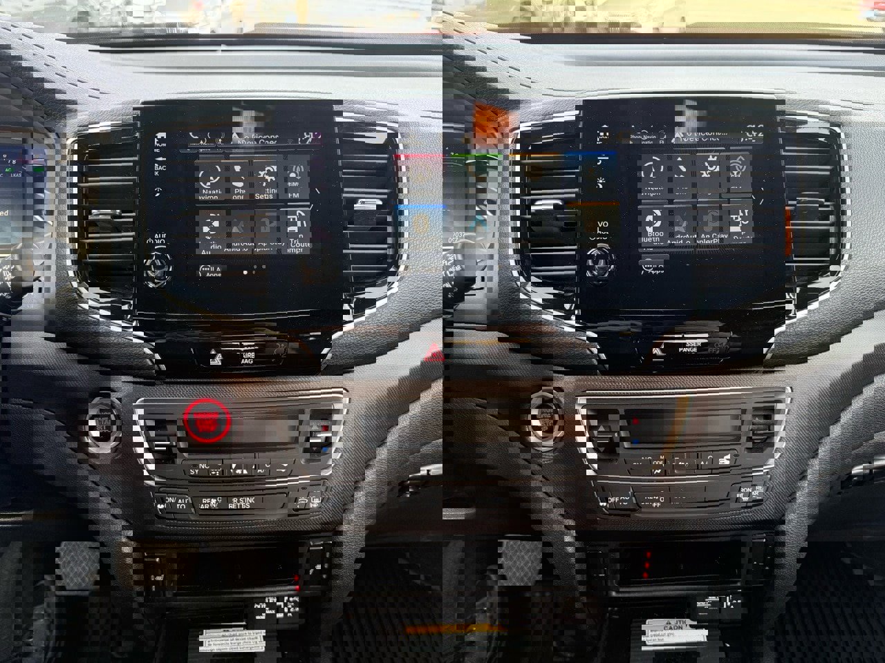 Certified 2022 Honda Passport TrailSport image 17