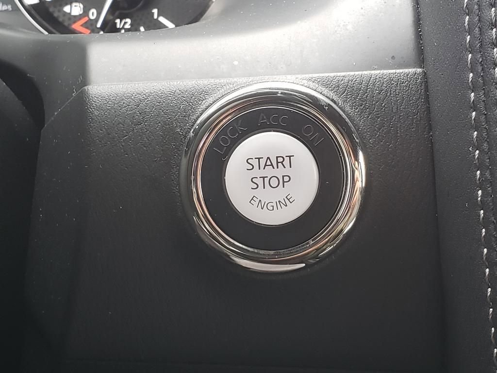 Used 2024 Nissan Armada Platinum w/ Captain's Chairs Package image 40