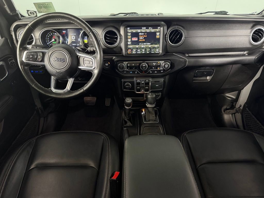 Used 2022 Jeep Wrangler Unlimited Sahara w/ Cold Weather Group image 13