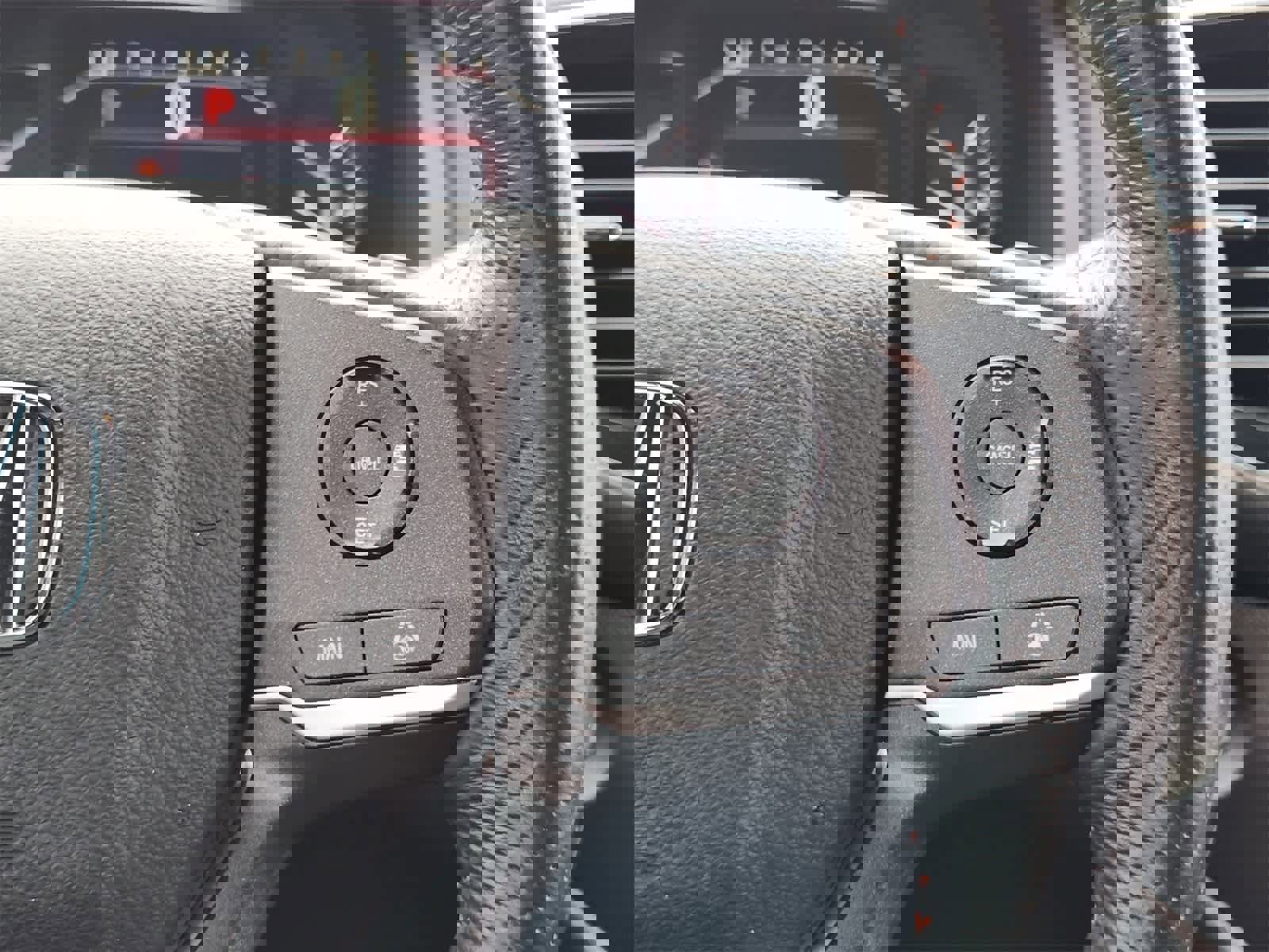 Used 2023 Honda Passport TrailSport image 28