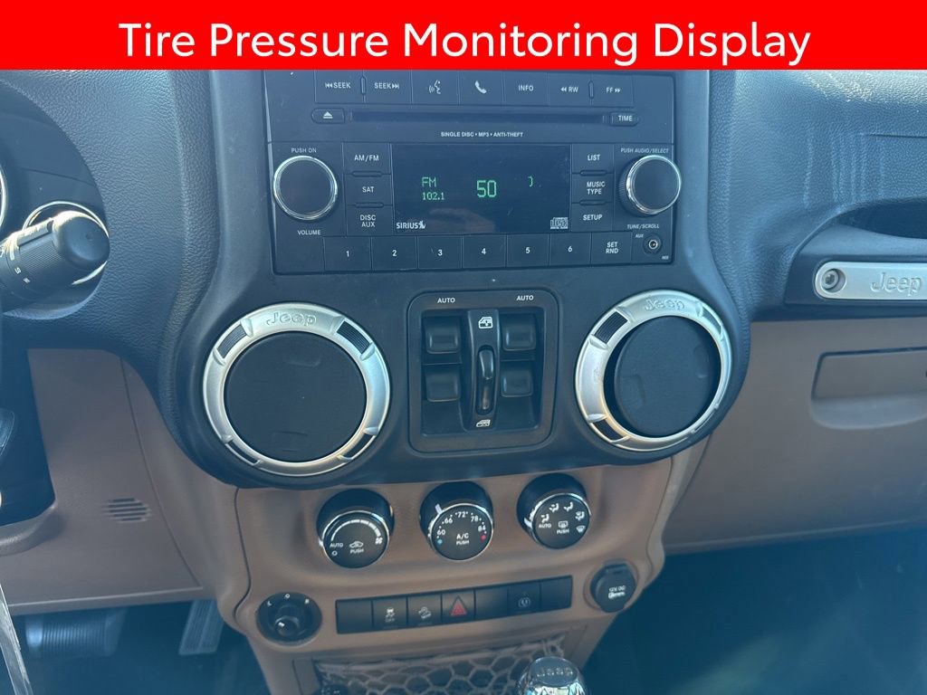 Used 2016 Jeep Wrangler Unlimited Sahara w/ Connectivity Group image 8