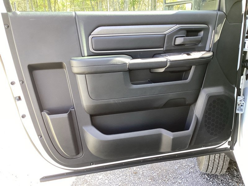 New 2026 RAM 5500 Tradesman w/ Chrome Appearance Group AWD/4WD image 16