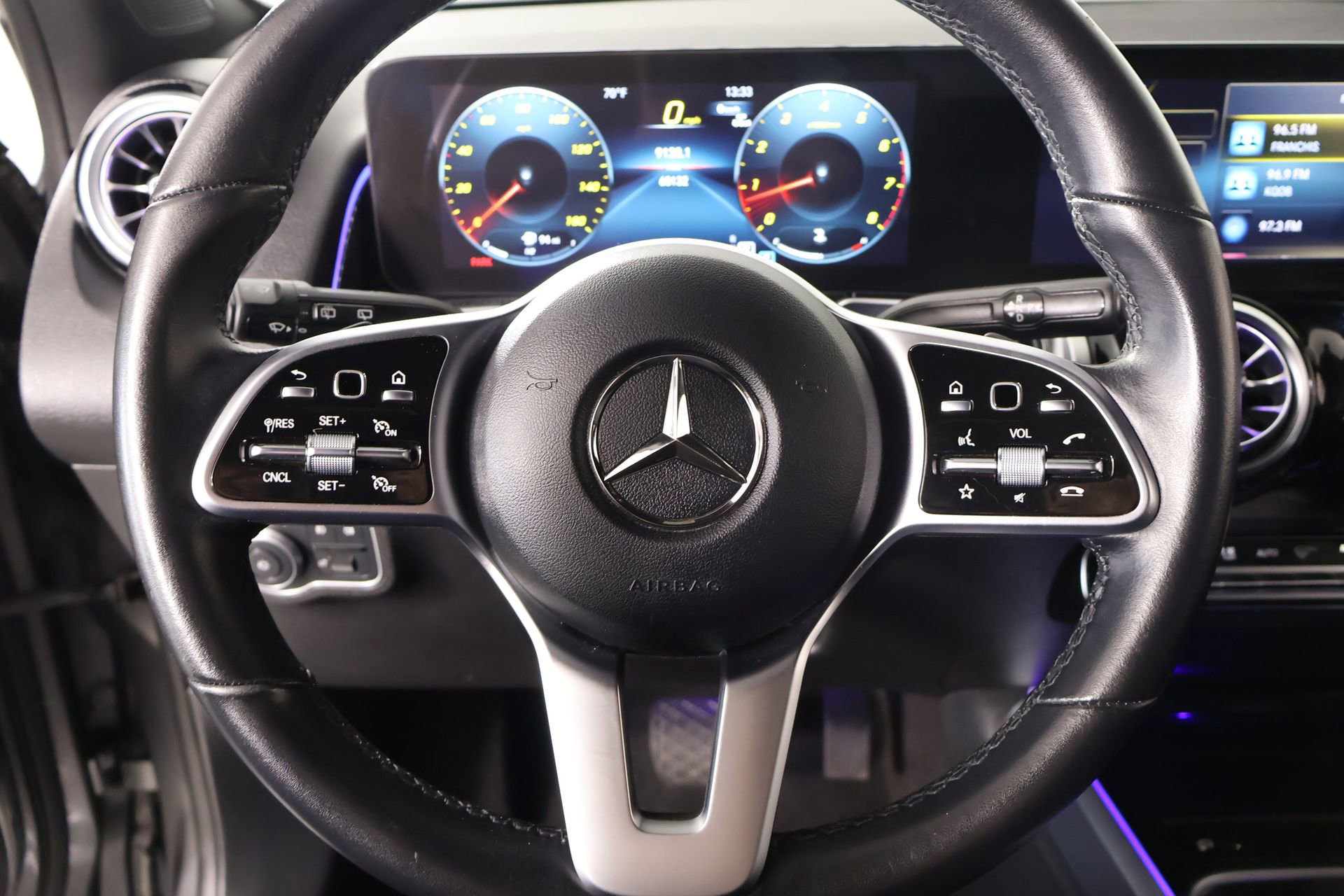 Used 2023 Mercedes-Benz GLB 250 image 3