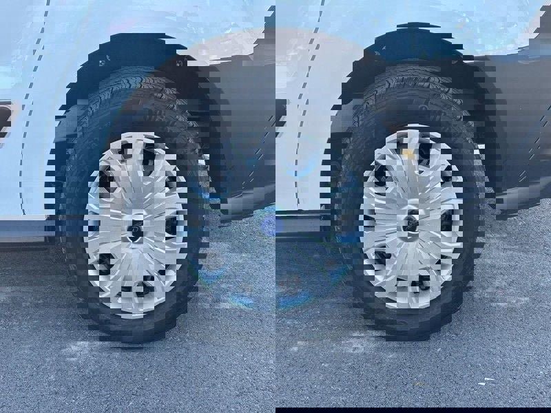 Used 2022 Ford Transit Connect XL image 7