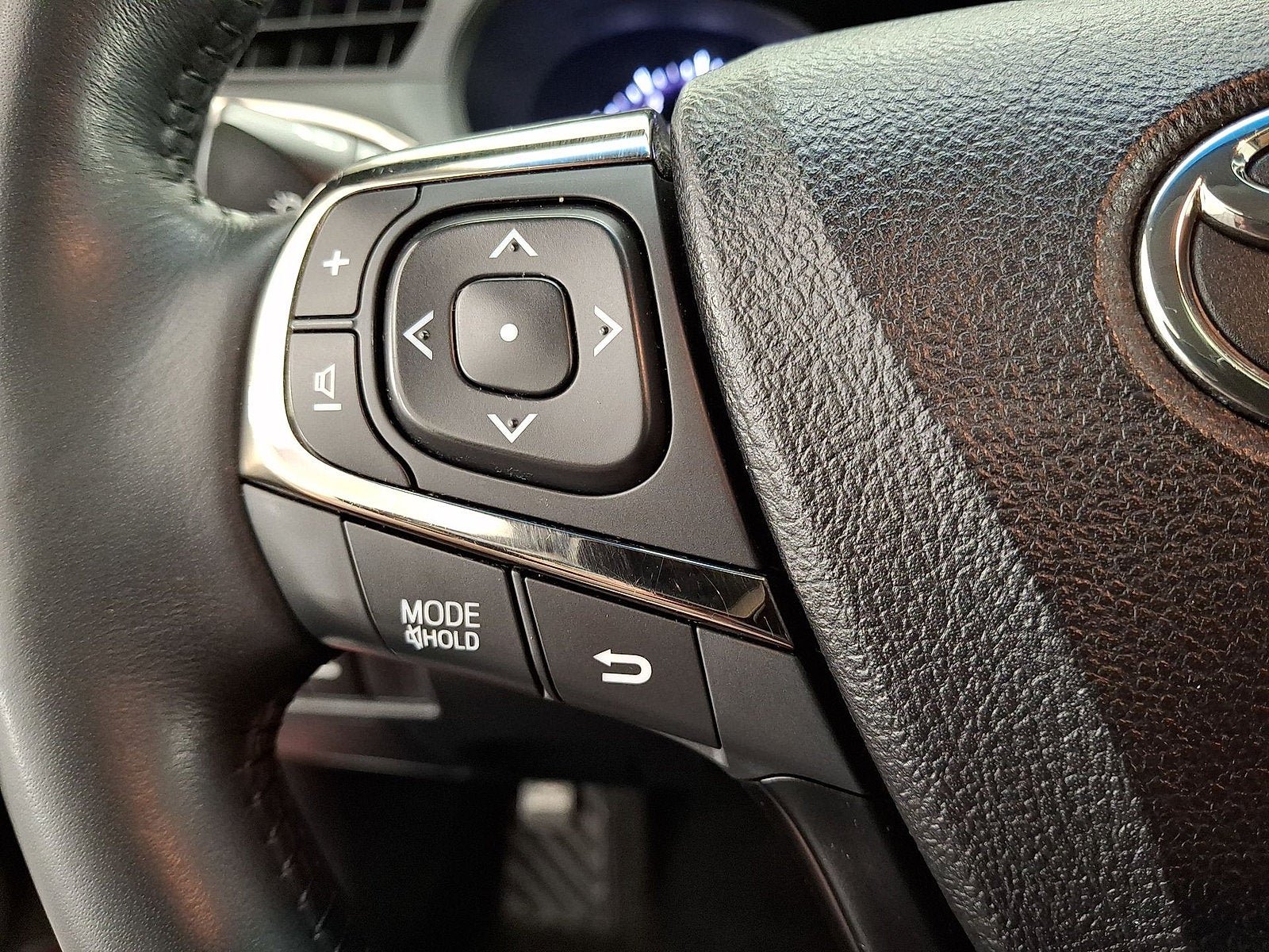 Used 2016 Toyota Avalon Touring FWD image 9